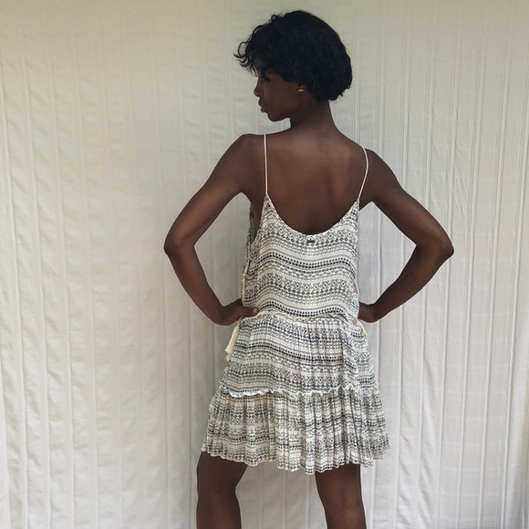 Light Flowing Summer Dress - Picture 3 of 4